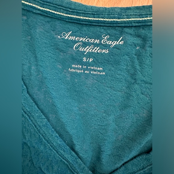 American Eagle Outfitters “Bright & Beautiful” Teal V-Neck Shirt Size Small - Picture 5 of 6